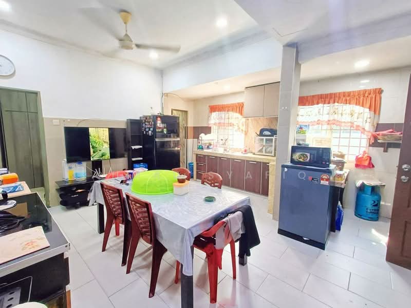 2-storey Terraced House for Sale in Taman Dato' Hormat (Telok Panglima Garang) - Ahmad Syafiq - PropertyGuru.com.my