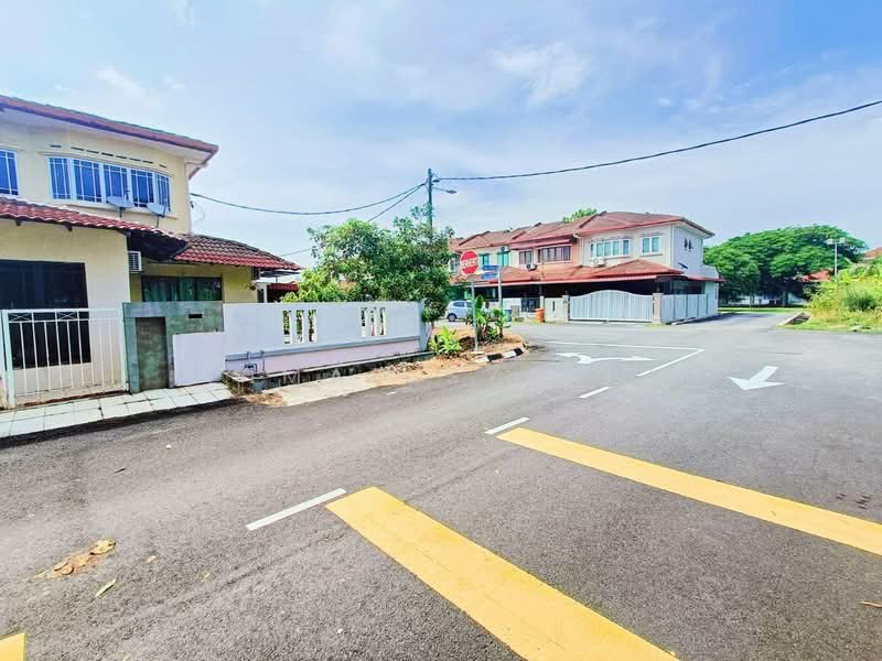 2-storey Terraced House for Sale in Taman Dato' Hormat (Telok Panglima Garang) - Ahmad Syafiq - PropertyGuru.com.my
