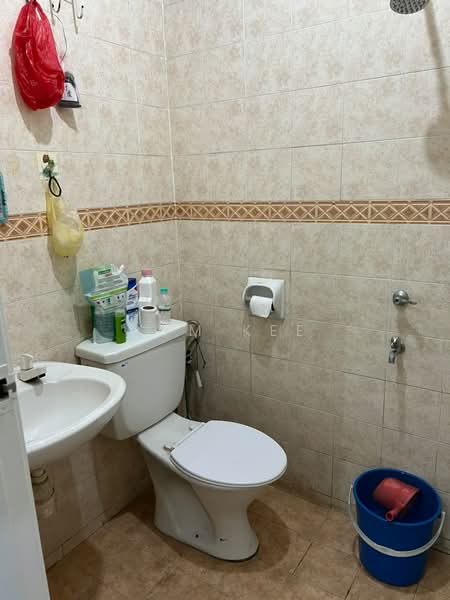Rumah Teres 2 Tingkat untuk Disewa di Johor Bahru (Johor) - Kym Kee - Bathroom - PropertyGuru.com.my