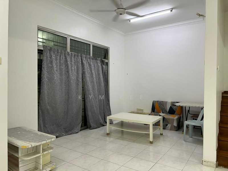 Rumah Teres 2 Tingkat untuk Disewa di Johor Bahru (Johor) - Kym Kee - Living Room - PropertyGuru.com.my
