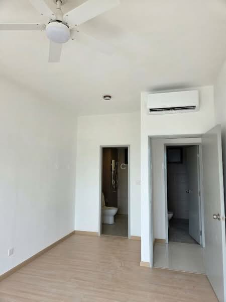 Condominium for Rent at LEA By The Hills - Alan Chin - Bathroom - PropertyGuru.com.my
