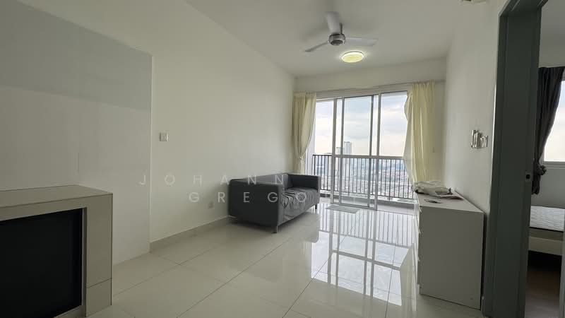 Servis Apartment untuk Dijual di Pinnacle Sri Petaling - Johann Paul Gregory - Living Room - PropertyGuru.com.my