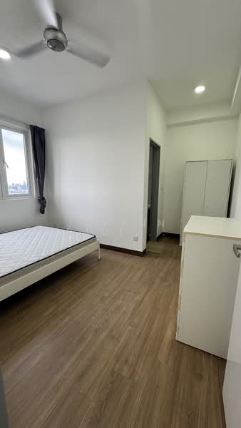 Servis Apartment untuk Dijual di Pinnacle Sri Petaling - Johann Paul Gregory - Bedroom - PropertyGuru.com.my