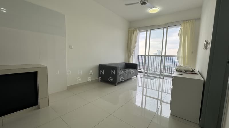 Servis Apartment untuk Dijual di Pinnacle Sri Petaling - Johann Paul Gregory - Living Room - PropertyGuru.com.my