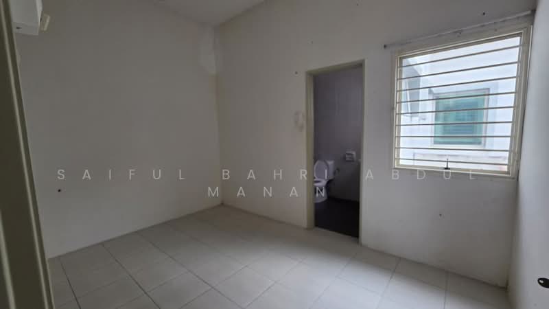 Rumah Kluster untuk Dijual di Bandar Saujana Putra (Tanjong Duabelas) - Saiful Bahri Abdul Manan - Bathroom - PropertyGuru.com.my