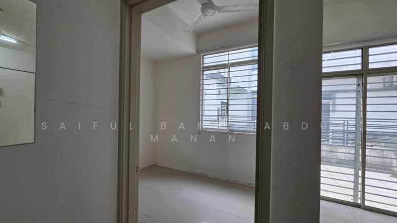 Rumah Kluster untuk Dijual di Bandar Saujana Putra (Tanjong Duabelas) - Saiful Bahri Abdul Manan - Interior - PropertyGuru.com.my