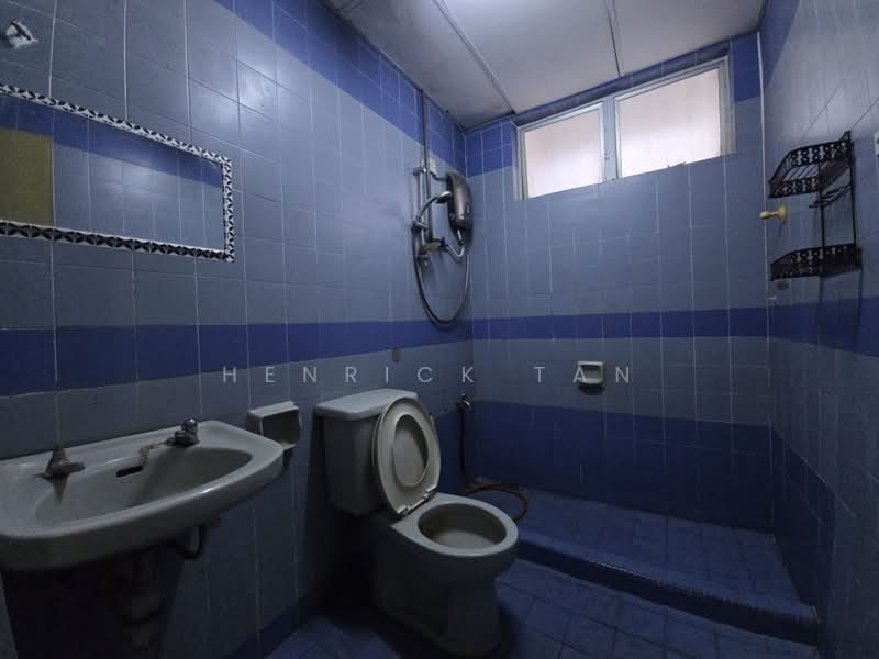 Kondominium untuk Disewa di Bukit OUG Condominiums - Henrick Tan - Bathroom - PropertyGuru.com.my