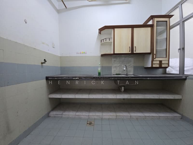 Kondominium untuk Disewa di Bukit OUG Condominiums - Henrick Tan - Kitchen - PropertyGuru.com.my