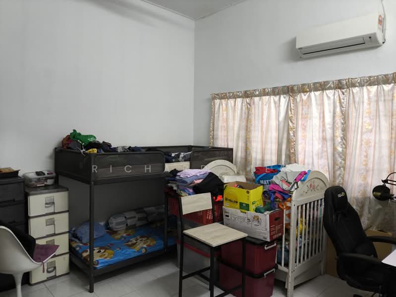1-storey Terraced House for Sale in Taman Paramount (Petaling Jaya) - Richard Liew - Bedroom - PropertyGuru.com.my