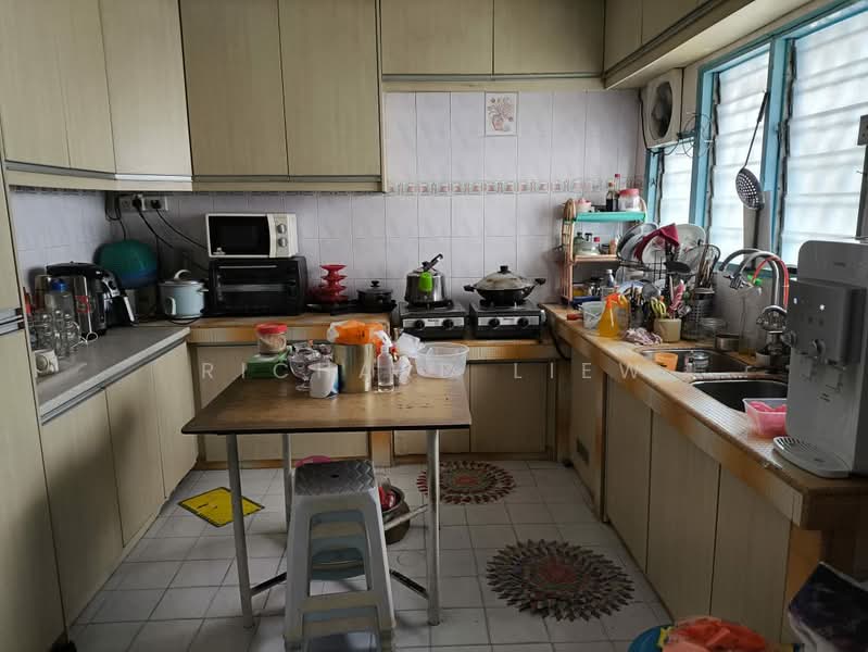 1-storey Terraced House for Sale in Taman Paramount (Petaling Jaya) - Richard Liew - Kitchen - PropertyGuru.com.my