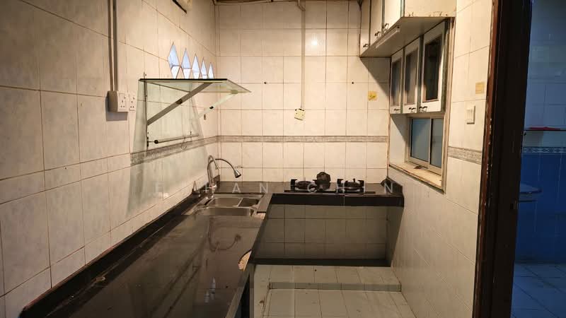 Rumah Teres untuk Dijual di Bukit Rahman Putra (Sungai Buloh) - Ethan Chin - Kitchen - PropertyGuru.com.my