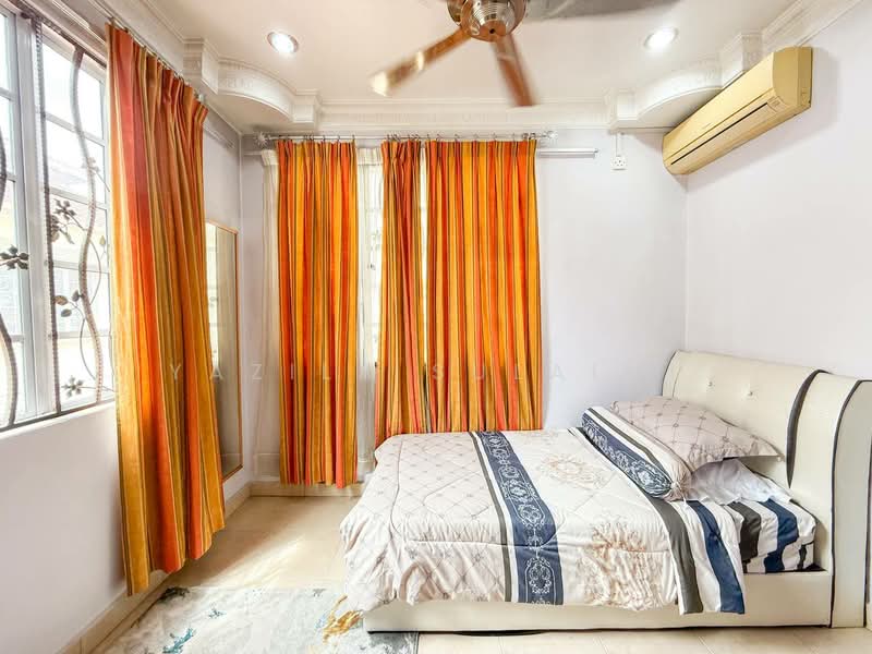 Semi-Detached House for Sale in D'Kayangan (Shah Alam) - Yazila Sulaimi - Bedroom - PropertyGuru.com.my