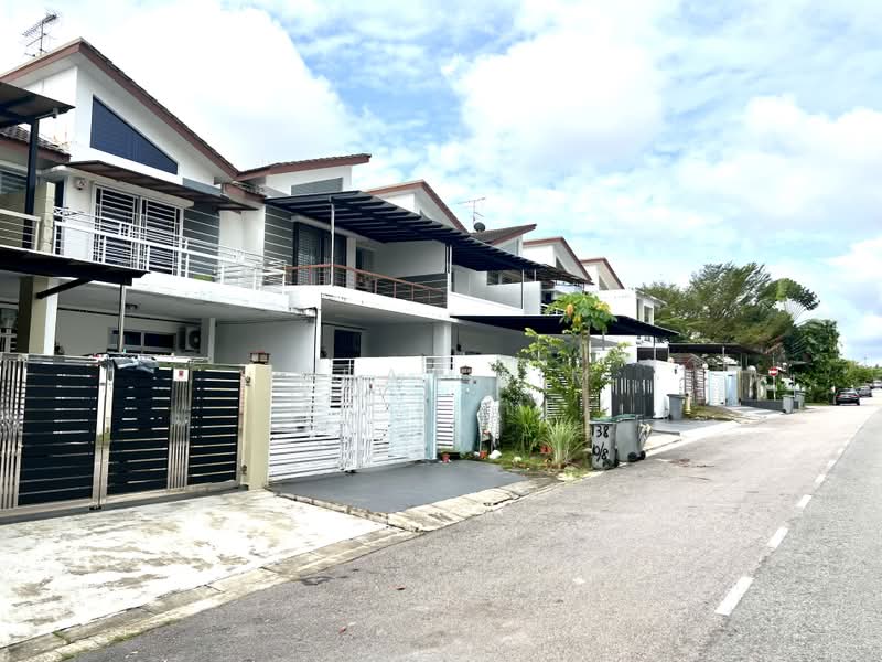 Rumah Teres 2 Tingkat untuk Dijual di Taman Setia Indah (Tebrau) - Ethan Lim - PropertyGuru.com.my