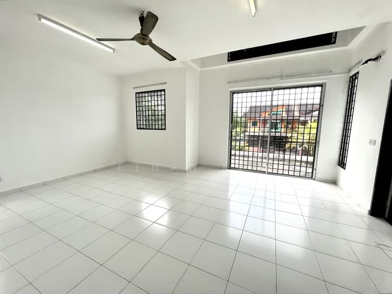 Rumah Teres 2 Tingkat untuk Dijual di Taman Setia Indah (Tebrau) - Ethan Lim - PropertyGuru.com.my