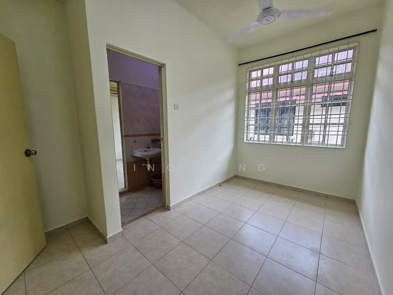2-storey Terraced House for Sale in Taman Semabok Perdana (Semabok) - King Song - PropertyGuru.com.my