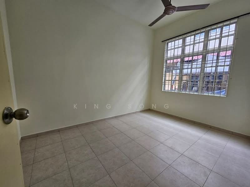 2-storey Terraced House for Sale in Taman Semabok Perdana (Semabok) - King Song - PropertyGuru.com.my