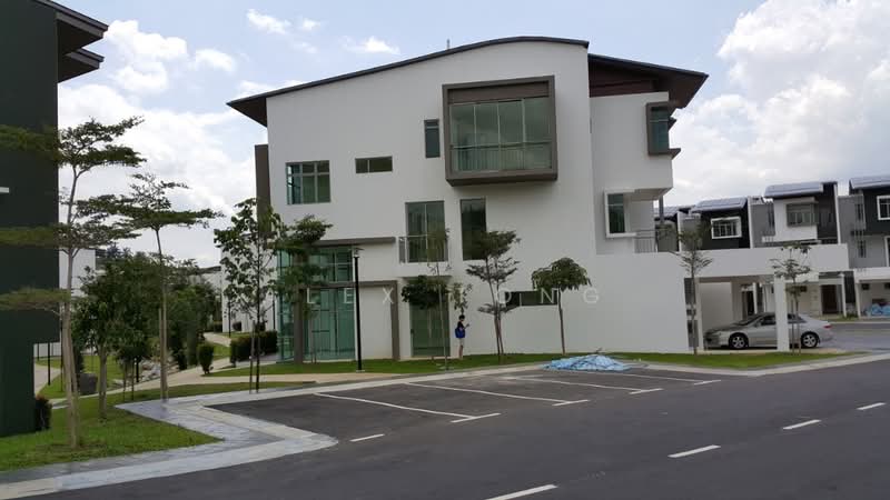 Rumah Teres 3 Tingkat untuk Dijual di Cyberjaya (Selangor) - Alex Tong - PropertyGuru.com.my