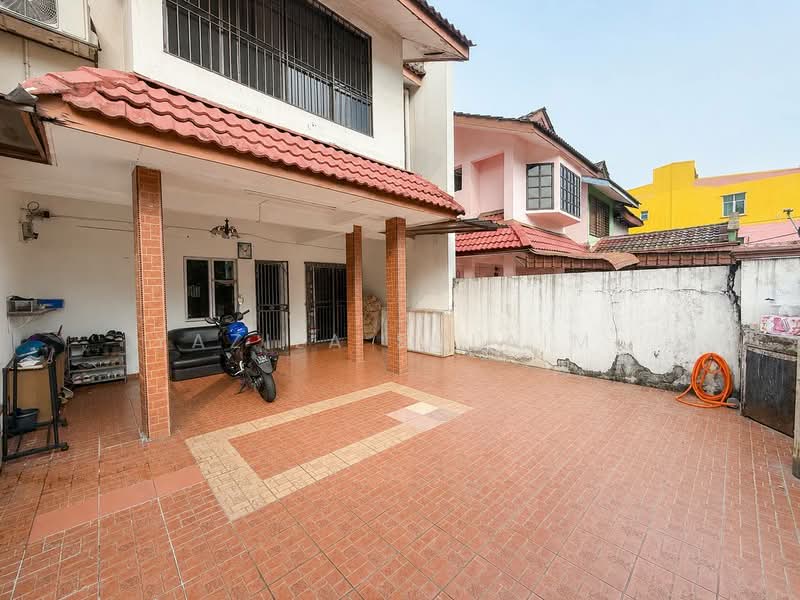 Rumah Teres 2 Tingkat untuk Dijual di Klang (Selangor) - Yazila Sulaimi - Exterior - PropertyGuru.com.my
