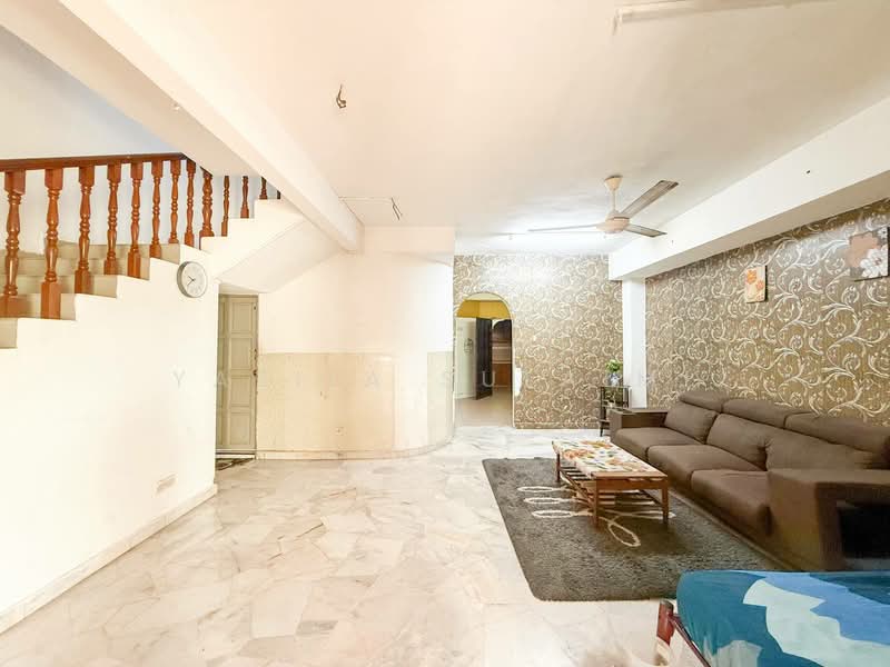 Rumah Teres 2 Tingkat untuk Dijual di Klang (Selangor) - Yazila Sulaimi - Living Room - PropertyGuru.com.my