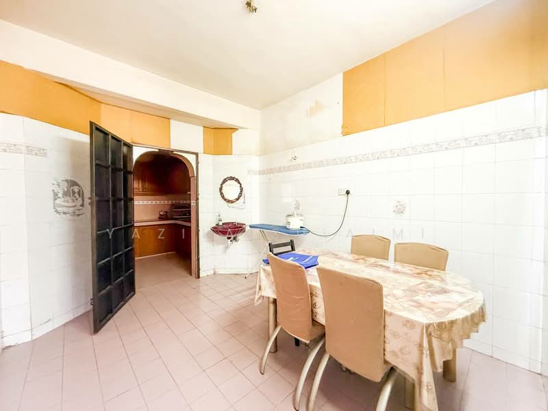 Rumah Teres 2 Tingkat untuk Dijual di Klang (Selangor) - Yazila Sulaimi - Kitchen - PropertyGuru.com.my