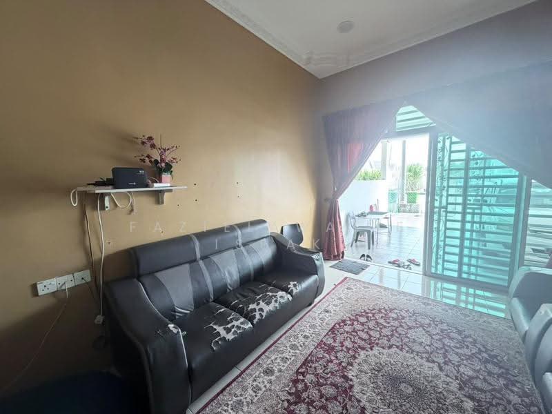 Semi-Detached House for Sale in Pekan (Pahang) - Fazielawatie Ishak - Living Room - PropertyGuru.com.my