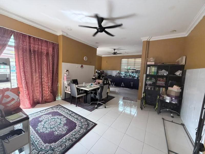 Semi-Detached House for Sale in Pekan (Pahang) - Fazielawatie Ishak - Living Room - PropertyGuru.com.my
