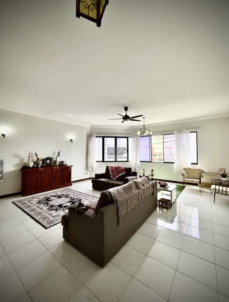 Kondominium untuk Dijual di Sri Pangkor Condominium - Cheryl Chng - Living Room - PropertyGuru.com.my