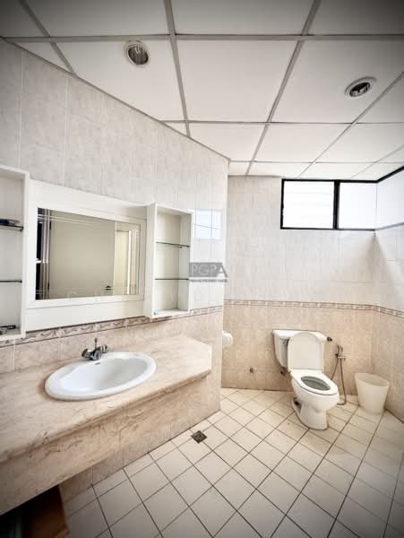 Kondominium untuk Dijual di Sri Pangkor Condominium - Cheryl Chng - Bathroom - PropertyGuru.com.my