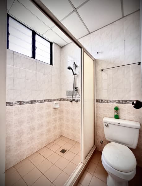 Kondominium untuk Dijual di Sri Pangkor Condominium - Cheryl Chng - Bathroom - PropertyGuru.com.my