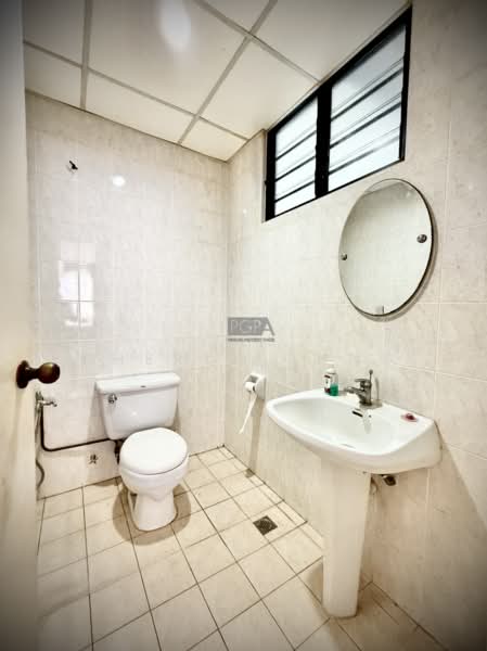 Kondominium untuk Dijual di Sri Pangkor Condominium - Cheryl Chng - Bathroom - PropertyGuru.com.my