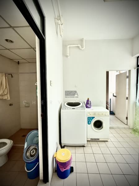 Kondominium untuk Dijual di Sri Pangkor Condominium - Cheryl Chng - Bathroom - PropertyGuru.com.my