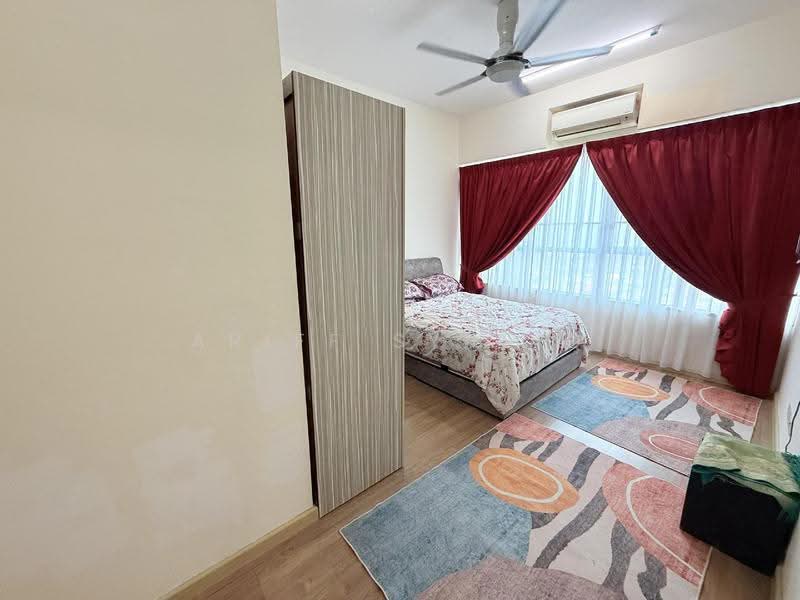 Kediaman Servis untuk Dijual di MKH Boulevard - Ariff Syafiq - Bedroom - PropertyGuru.com.my