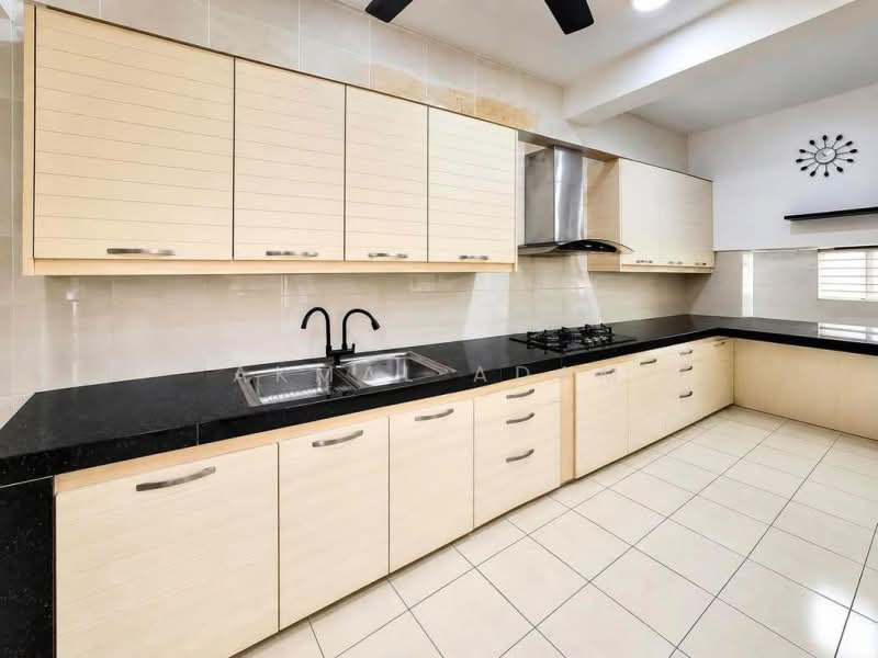 2-storey Terraced House for Sale in Alam Budiman (Shah Alam) - Akmal Adam - Kitchen - PropertyGuru.com.my