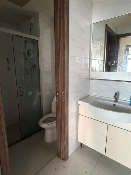 Apartment for Rent at Starview Bay @ Forest City - Hong Charng Lee - Bathroom - PropertyGuru.com.my