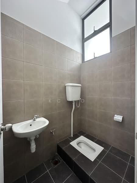Shop / Office for Rent in S2 Heights (Seremban 2) - KC Lo - Bathroom - PropertyGuru.com.my