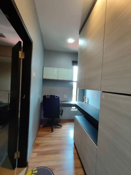 Rumah Berkembar untuk Dijual di Taman Pelangi (Johor Bahru) - Jesmond Lee - Study - PropertyGuru.com.my