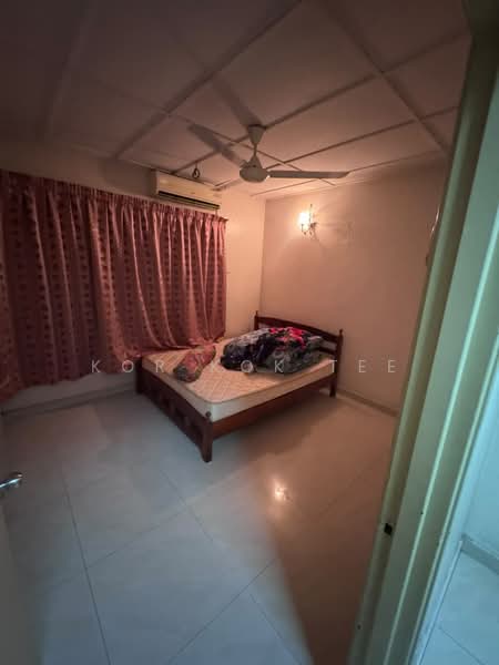 Rumah Teres 2 Tingkat untuk Disewa di Bandar Puchong Utama (Puchong) - Kor Kok Tee - Bedroom - PropertyGuru.com.my