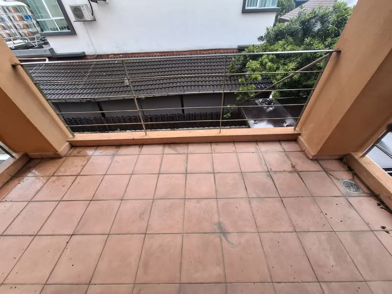 Rumah Banglo untuk Dijual di Jalan Klang Lama (Old Klang Road) (Kuala Lumpur) - FC Wong - Balcony - PropertyGuru.com.my
