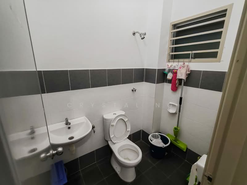 Rumah Teres 2 Tingkat untuk Dijual di Semenyih (Selangor) - Crystal Ng - Bathroom - PropertyGuru.com.my