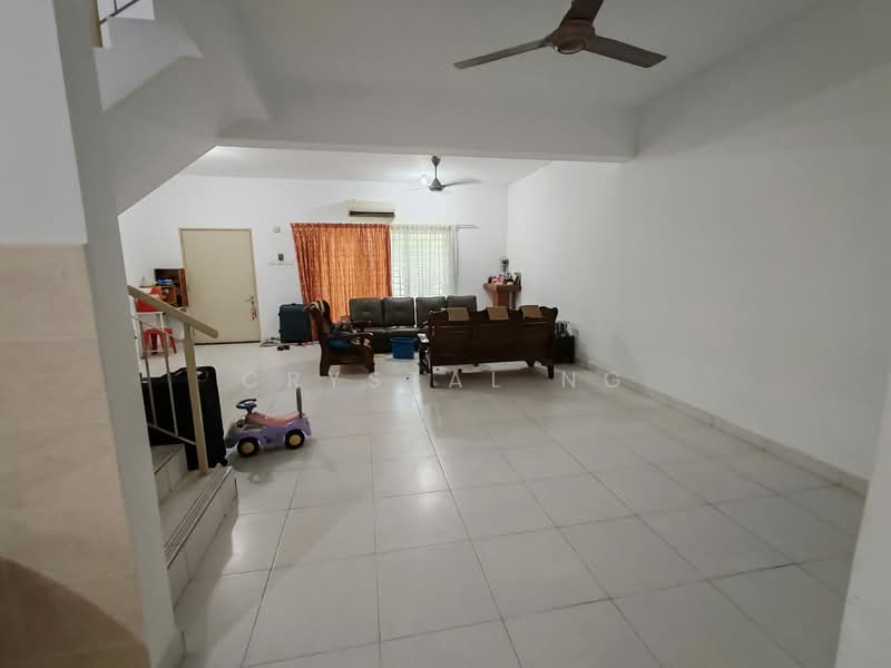 Rumah Teres 2 Tingkat untuk Dijual di Semenyih (Selangor) - Crystal Ng - Living Room - PropertyGuru.com.my
