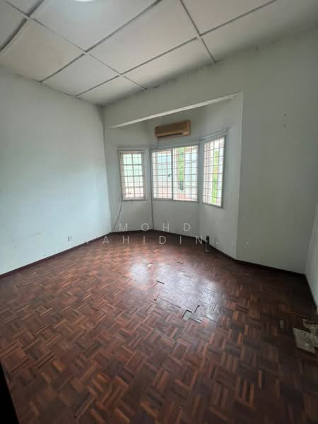 2-storey Terraced House for Sale in Taman Desa Serdang (Seri Kembangan) - Mohd Shahidin Bin Mohamad - PropertyGuru.com.my