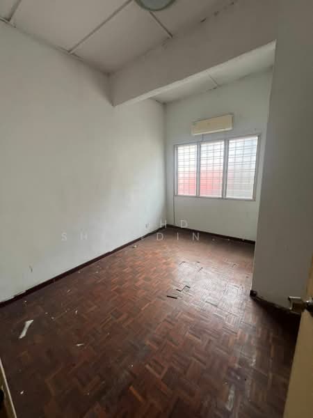 2-storey Terraced House for Sale in Taman Desa Serdang (Seri Kembangan) - Mohd Shahidin Bin Mohamad - PropertyGuru.com.my