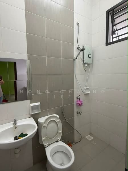Rumah Teres 2 Tingkat untuk Disewa di Taman Nusa Sentral (Iskandar Puteri (Nusajaya)) - Hong Charng Lee - Bathroom - PropertyGuru.com.my
