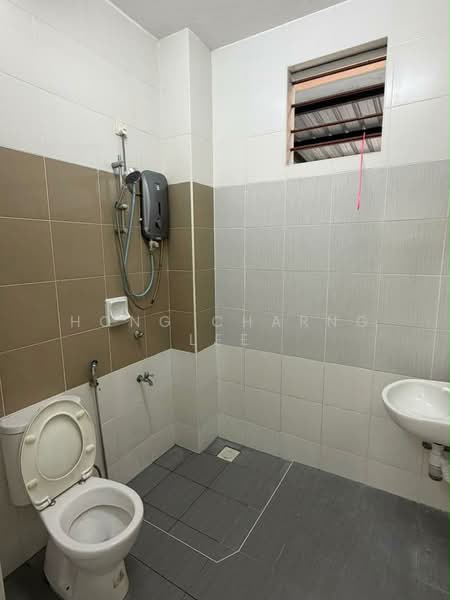 Rumah Teres 2 Tingkat untuk Disewa di Taman Nusa Sentral (Iskandar Puteri (Nusajaya)) - Hong Charng Lee - Bathroom - PropertyGuru.com.my