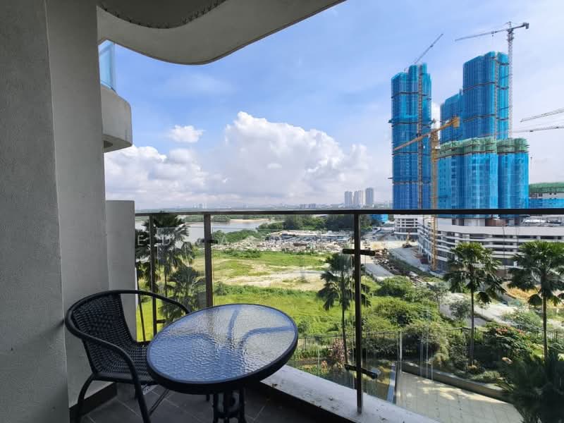 Kondominium untuk Dijual di Royal Strand @ Country Garden Danga Bay - Edward Siow - Balcony - PropertyGuru.com.my
