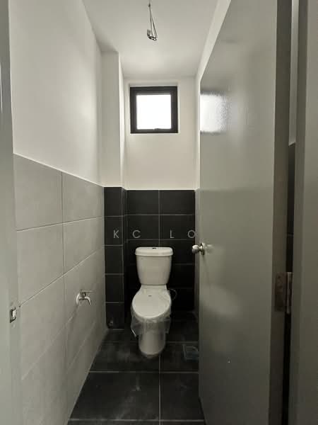 Shop / Office for Rent in Seremban (Negeri Sembilan) - KC Lo - Bathroom - PropertyGuru.com.my