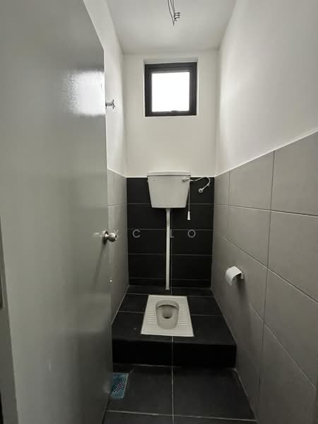 Shop / Office for Rent in Seremban (Negeri Sembilan) - KC Lo - Bathroom - PropertyGuru.com.my