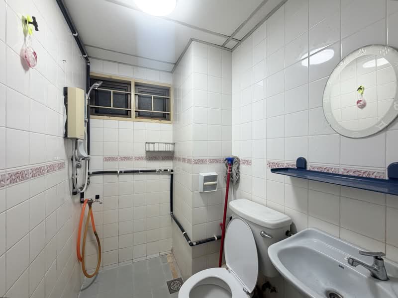 Pangsapuri untuk Disewa di Sri Saujana - Weng Sern - Bathroom - PropertyGuru.com.my