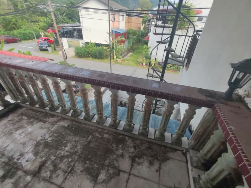 Rumah Teres 2 Tingkat untuk Dijual di Taman Bukit Perdana (Batu Pahat) - Daniel Yong - Exterior - PropertyGuru.com.my