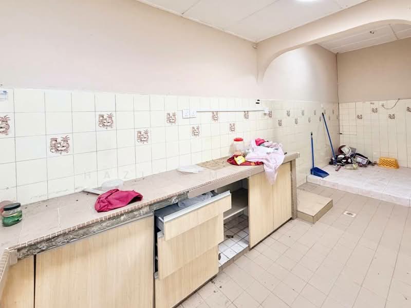 1-storey Terraced House for Sale in Bandar Baru Sungai Buloh (Sungai Buloh) - Hazlin Miswan - Kitchen - PropertyGuru.com.my